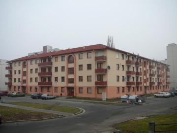 Pivničný rad 2-4, Komenského 26-28 (56 b.j.Komenského ul.) Pivničný rad 2-4, Komenského 26-28 (56 b.j.Komenského ul.)