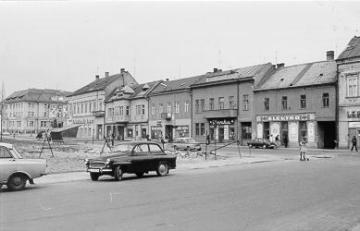 Masarykova ulica - prázdne miesto po kaviarni Corso (1976) Masarykova ulica - prázdne miesto po kaviarni Corso (1976)