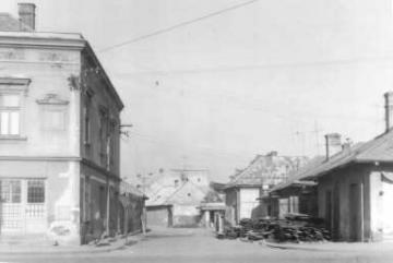Sokolská ulica - vstup z Vajanského ulice (1980) Sokolská ulica - vstup z Vajanského ulice (1980)