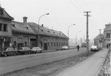 Vajanského ulica - posledné budovy (1987) Vajanského ulica - posledné budovy (1987)