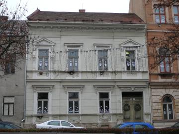 Budova bývalej ZŠ Kubínyiho nám.č.6 - prevedené Budova bývalej ZŠ Kubínyiho nám.č.6 - prevedené