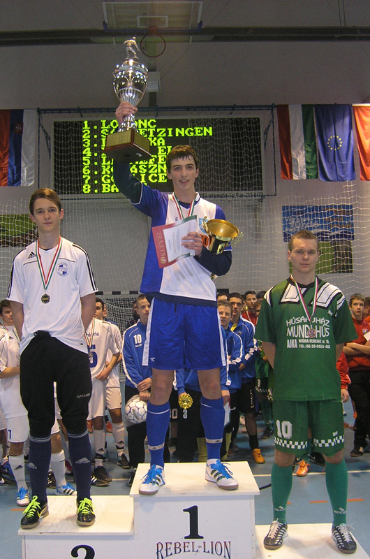 Fotogaléria Medzinárodný futsalový turnaj Pápa 2012 (6) Medzinárodný futsalový turnaj Pápa 2012
