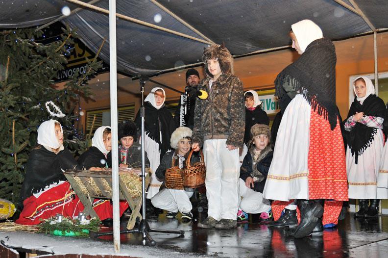 Fotogaléria 27.11.2015 - Maloveský advent (2) 27.11.2015 - Maloveský advent