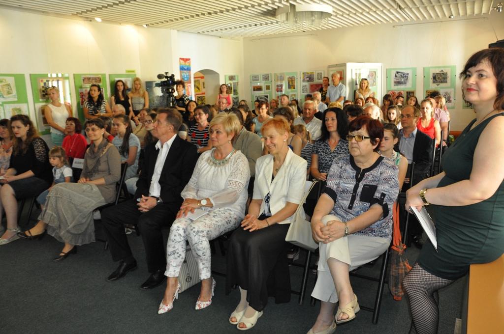 Fotogaléria 01.06.2017 - Vernisáž výstavy Szabóov grafický Lučenec (40) 01.06.2017 - Vernisáž výstavy Szabóov grafický Lučenec