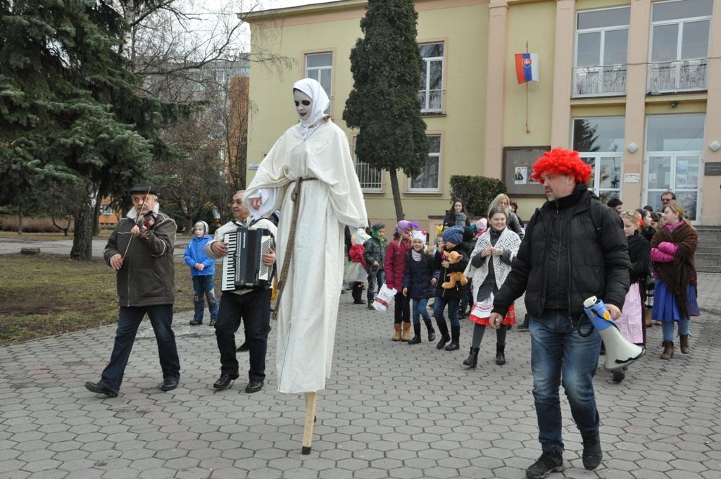 Fotogaléria 24.02.2017 - fašiangový sprievod (8) 24.02.2017 - fašiangový sprievod