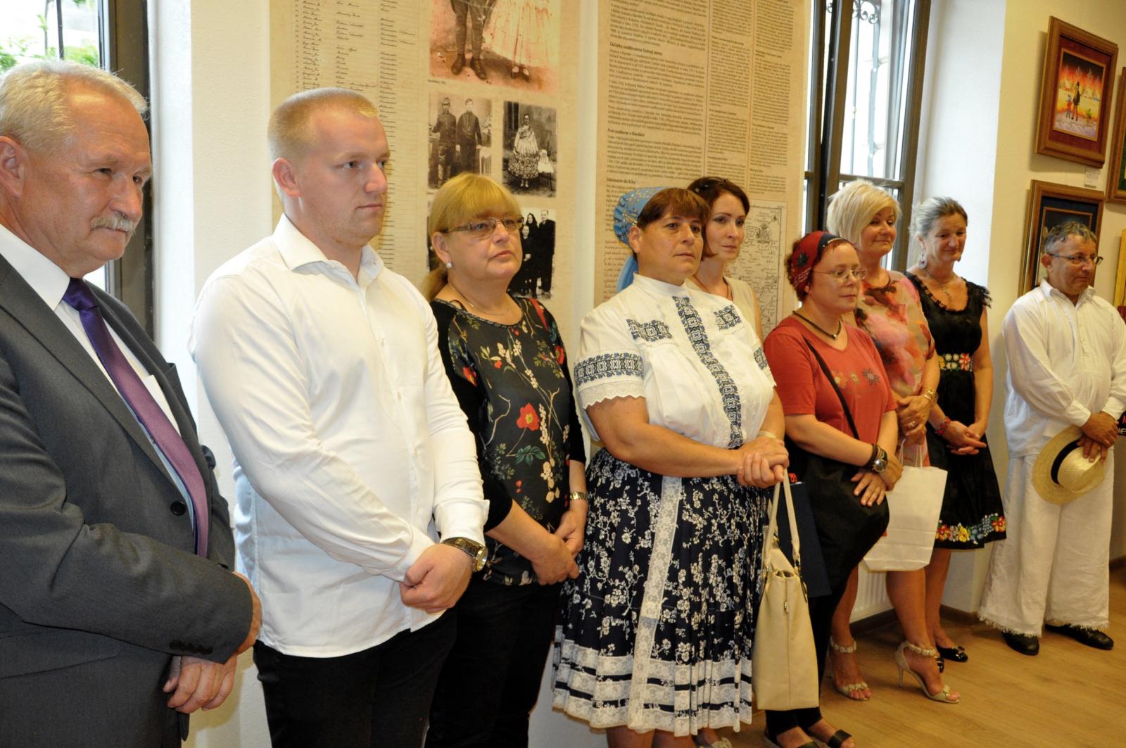 Fotogaléria 28.07.2017 - Vernisáž výstavy Naivné maliarstvo (18) 28.07.2017 - Vernisáž výstavy Naivné maliarstvo